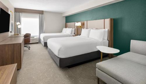 Standard Room with Two Queen Beds