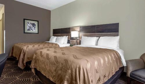 Queen Room with Two Queen Beds - Non-Smoking