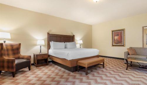 King Suite Whirlpool