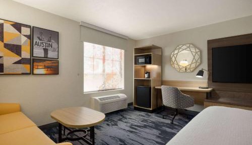 King Room with Sofa Bed
