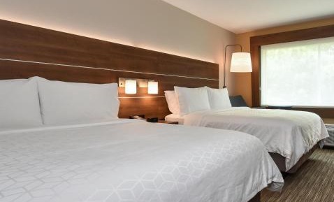 Standard Queen Room with Two Queen Beds