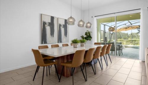 Twelve-Bedroom Holiday Home