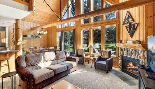 Three-Bedroom Vacation Home 