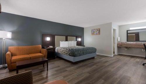 King Room with Spa Bath