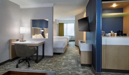 Queen Suite with Two Queen Beds and Trundle Sofa - Hearing Accessible