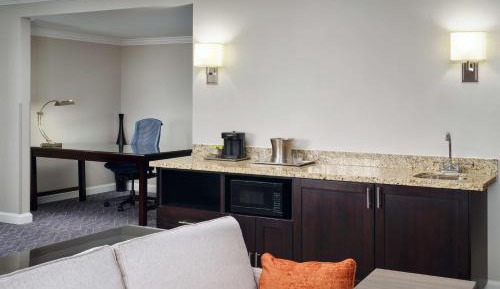 One-Bedroom King Executive Suite - Non-Smoking