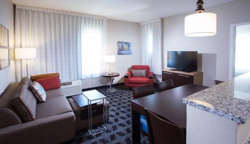 Two-Bedroom Suite