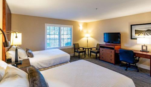 Double Room with Two Double Beds - Non-Smoking