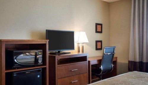 Queen Room with Two Queen Beds - Accessible/Non-Smoking 