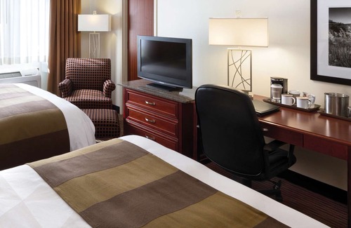 Bismarck Hotel | Radisson Hotel Bismarck