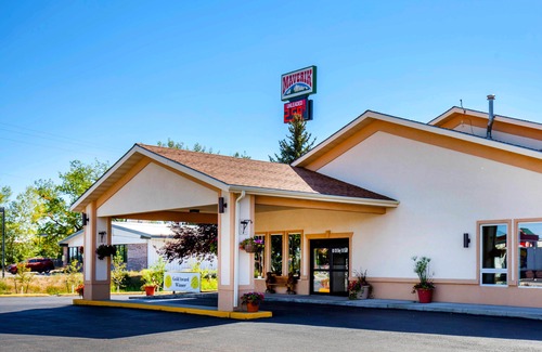 Buffalo Hotel | SureStay Plus Hotel by Best Western Buffalo