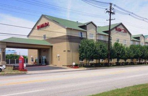 Fairgrounds Hotel | Ramada by Wyndham Louisville Expo Center