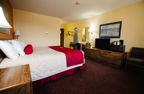 Minot Hotel | Days Inn by Wyndham Minot
