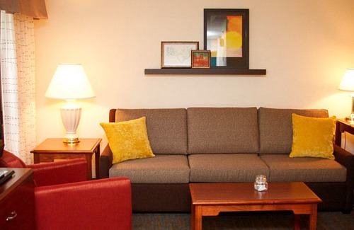 Troy Hotel | Residence Inn by Marriott Dayton Troy