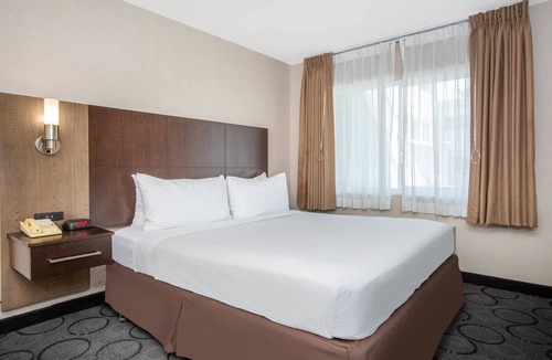 Cortez Hill Hotel | Baymont by Wyndham San Diego Downtown
