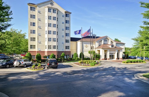 Bermuda Hotel | Homewood Suites by Hilton Chester