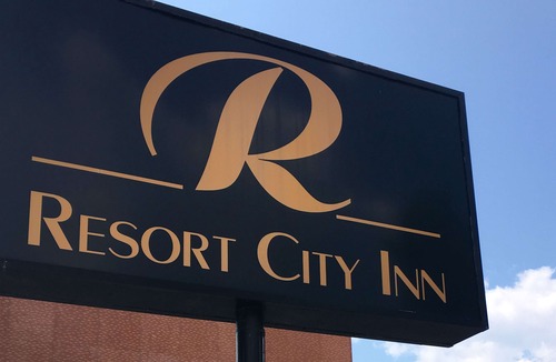 Garden District Hotel | Resort City Inn Coeur d'Alene