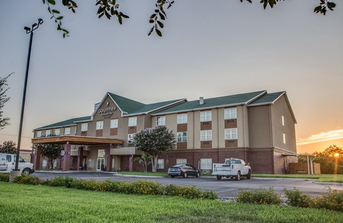 Harlingen Hotel | Country Inn & Suites by Radisson, Harlingen, TX