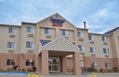 Bismarck Hotel | Fairfield Inn & Suites Bismarck South