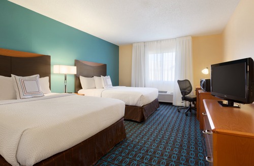 Bismarck Hotel | Fairfield Inn & Suites Bismarck North