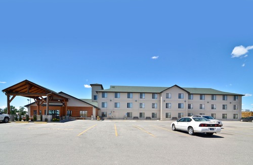 Laurel Hotel | Best Western Yellowstone Crossing