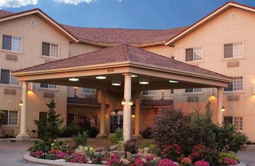 Caldwell Hotel | Best Western Plus Caldwell Inn & Suites