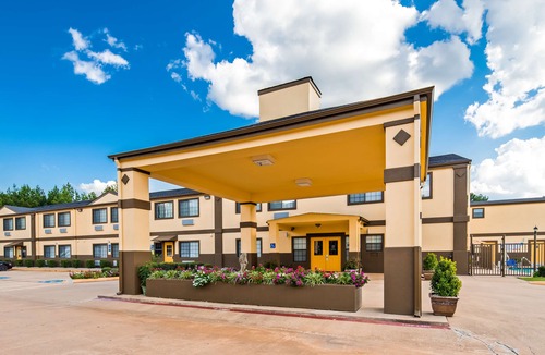 Atlanta Hotel | Best Western Pineywoods Inn