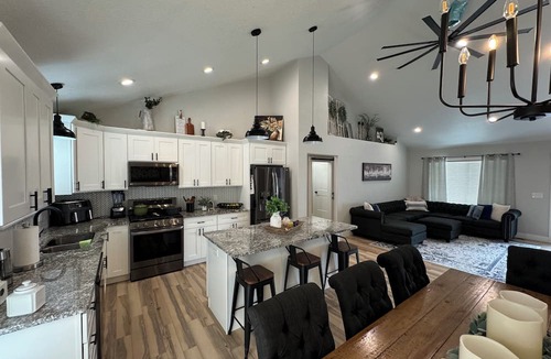 Gillette House | Clean beautiful house 3 minutes from CAM-PLEX & 1 min from Energy Sports Complex