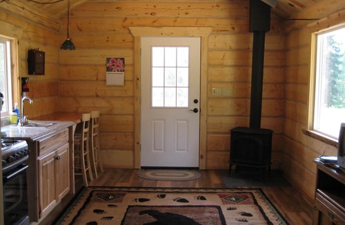 Trout Creek Cabin | Delightful log cabin in Trout Creek