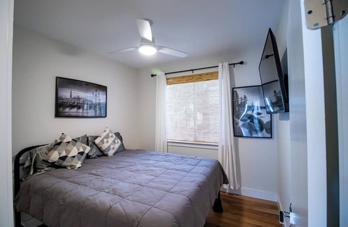 Dawson House | SoCo House - Huge rooftop deck PRIME Location