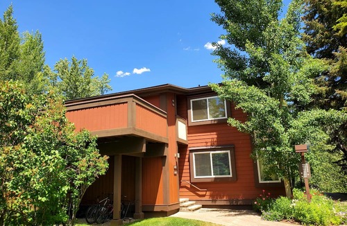 Elkhorn Condo | The heart of Sun Valley