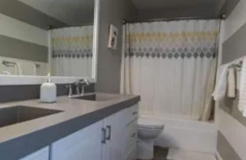 Gillette House | Enjoy the Camporee in style with this spacious, elegant home great for a family