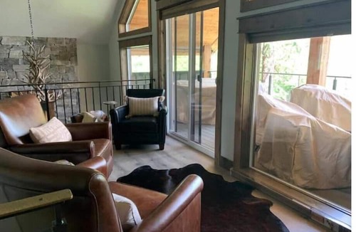 Noxon Cabin | Fly Fishermen’s Dream Getaway