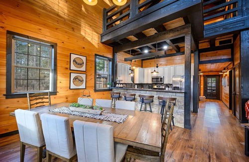 Hochatown Cabin | Cabin w/HotTub, Grill; Pets OK
