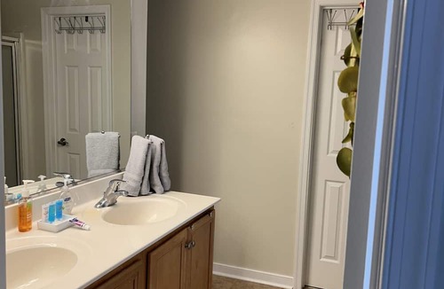 Midlothian House | Welcome to suburbia! 3bedroom townhome in Midlothian - close to 288 & Powhite!