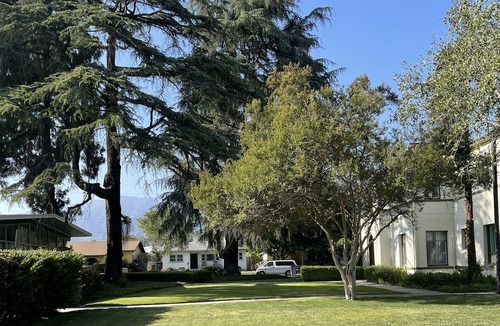 East Pasadena Apartment | One-story 4 bedrooms, 1.5 bathrooms in Pasadena