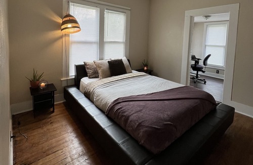 Heritage House | Cozy Spaceship Ranch House Meets Historical San Marcos
