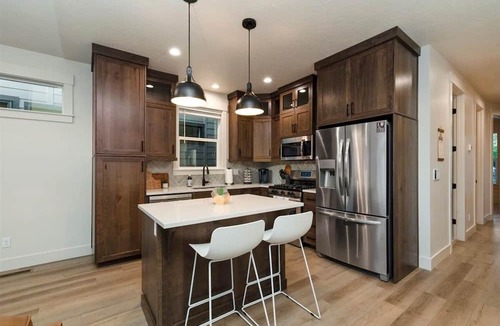 Southeast Boise House | New Modern Home Close to Downtown, Bronco Stadium & Greenbelt!