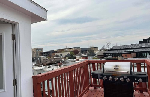 Truxton Circle House | 3-bedroom house in brilliant Washington with WiFi, AC. Close to two metro stops,