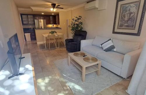 University City Apartment | Luxury furnished one bedroom condo La Jolla, Spa, Pool, Gym near beach