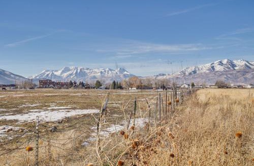 Heber Apartment | Mountain-View Studio about 19 Mi to Park City!