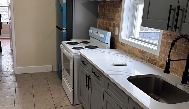Enjoyable 3-bedroom house with Central air in vibrant Bronx neighborhood