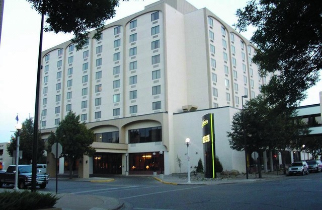 Radisson Hotel Bismarck