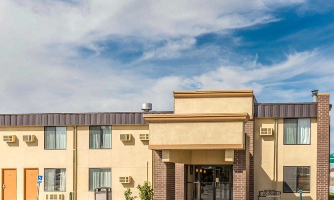 Billings Hotel | Econo Lodge Billings