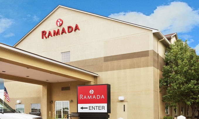 Fairgrounds Hotel | Ramada by Wyndham Louisville Expo Center